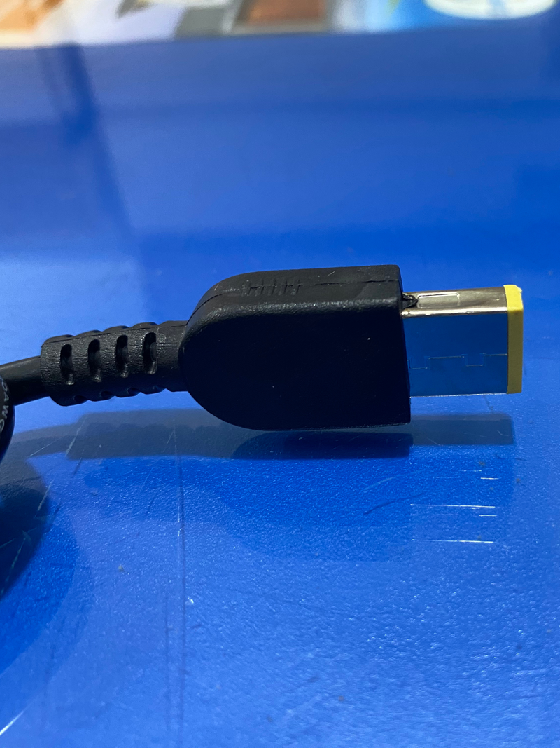 Fonte Lenovo USB Quad 65W